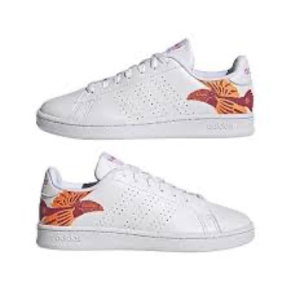 Adidas Advantage in women's 8.5